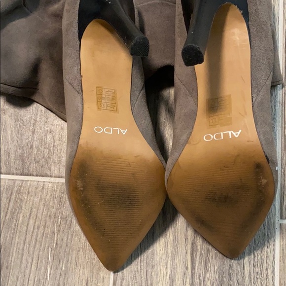 Suede high heeled boots - Picture 5 of 6